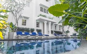 Umalas Suites